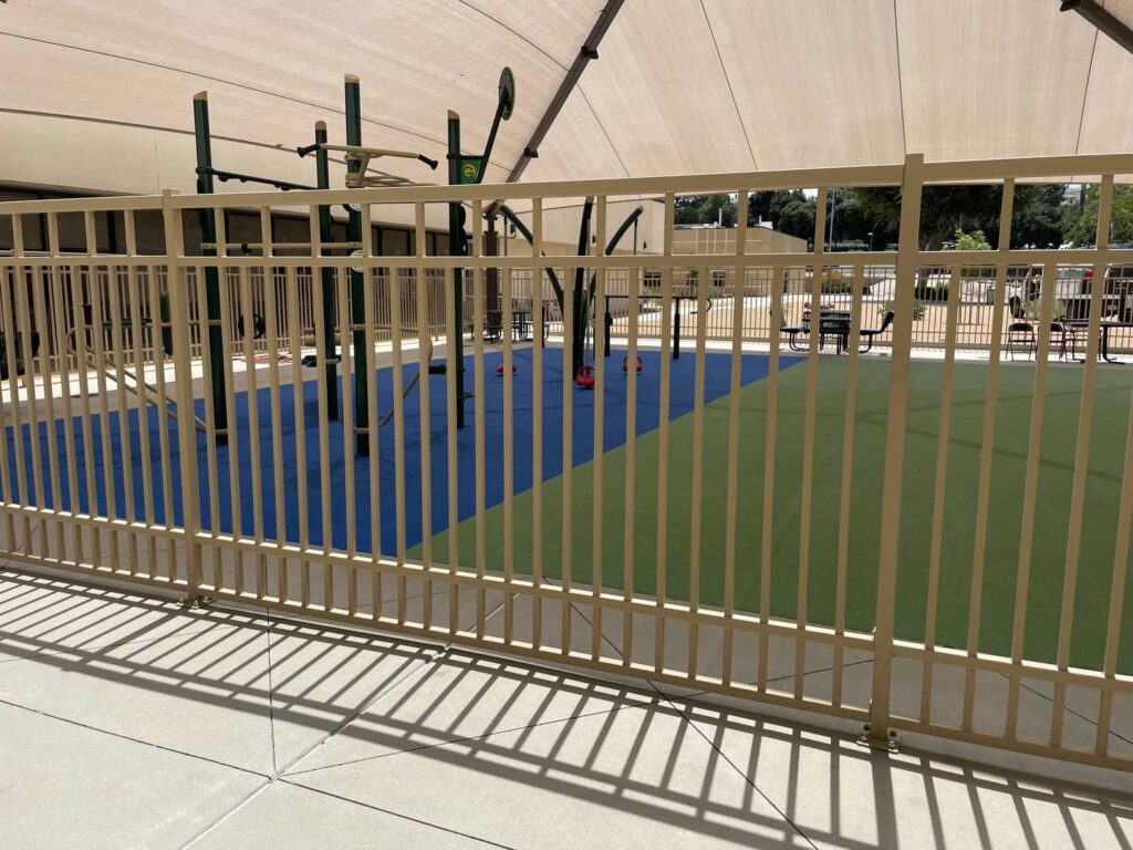 Commercial Fence 6