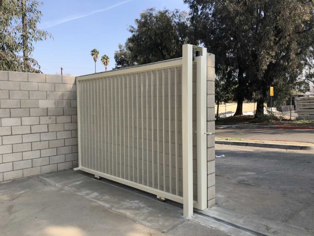 Commercial Gates 05